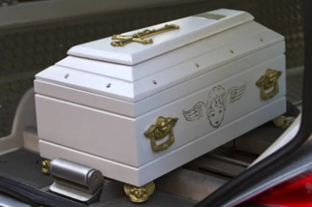 bimbo-morto bimbo-morto