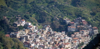 Rogo alla scuola di Mili San Pietro: chiarezza sulla vicenda