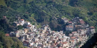 Rogo alla scuola di Mili San Pietro: chiarezza sulla vicenda
