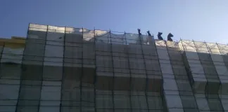 Messina: tenta di gettarsi dal tetto del Tribunale