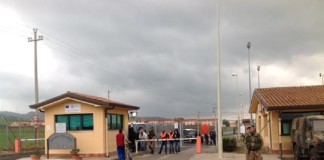 M5S in Parlamento: cosa aspetta il ministro Alfano, per chiudere il Cara di Mineo?