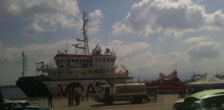 Migranti: la nave Topaz Responder, nuovamente a Messina