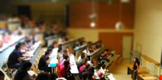 Iscrizione all’università: si può fare l’autocertificazione per dimostrare che si è diplomati?