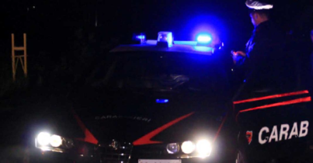 carabinieri-gazzella-notte