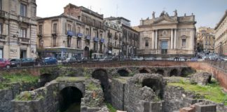 M5S Catania: “Il centro storico etneo, e’ vittima del caos”