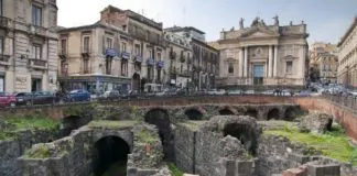 M5S Catania: “Il centro storico etneo, e’ vittima del caos”