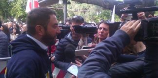 Piazza Cairoli: tappa di “#IODICONOTOUR”, del Movimento Cinquestelle