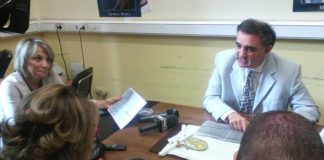 Comune di Messina: bagno con doccia, per il sindaco Renato Accorinti