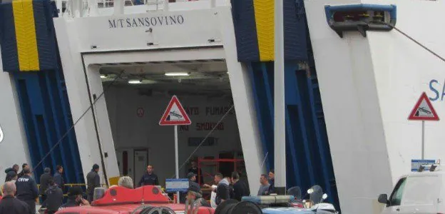 messina-nave-sansovino-incidente-operai-porto-624x300