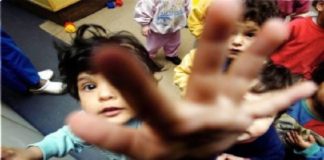 Cinzia Bonfantini: “La devono finire, di deportare i nostri figli”