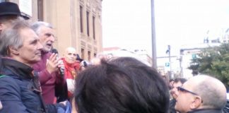 Messina, piazza Unione europea: presenti, tutti i fedelissimi del sindaco Accorinti