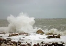 Domani torna il maltempo in Sicilia mareggiata