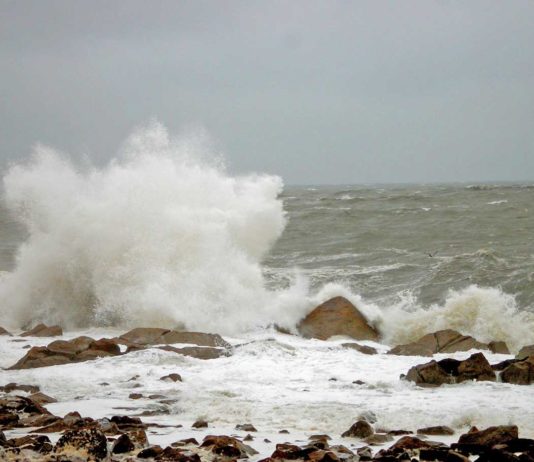Domani torna il maltempo in Sicilia mareggiata