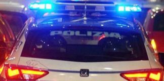 Messina: due arresti per maltrattamenti in famiglia, ai danni delle rispettive madri polizia retro macchina