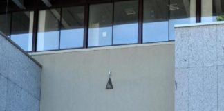 Como: “Papà accusato ingiustamente”