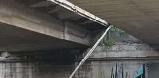 Scaletta Zanclea: Un tubo si stacca dal viadotto e danneggia un’autovettura parcheggiata scaletta viadotto