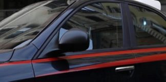 Filottrano nelle Marche: dopo aver dato in escandescenze, si è barricato in casa