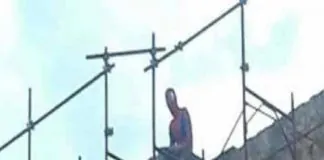 Palermo: un uomo che non vede il figlio da 12 anni, è salito ieri mattina sul tetto dell’Istituto delle Croci