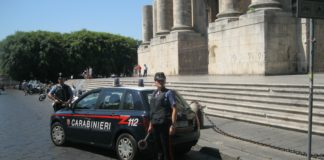 I carabinieri di Catania, hanno effettuato due arresti