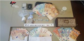 Camaro: Arrestata in flagranza di spaccio Sequestro-radiomobile-20171007