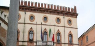 Ravenna: tolti senza motivazione, i figli ad una madre, che contesta i Servizi sociali