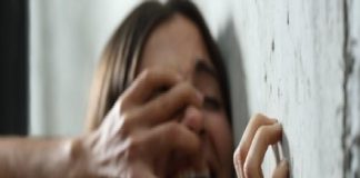 Le botte alla fidanzatina: una cosa normale, per il 20% dei ragazzi