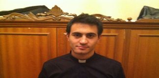 Don Stefano Pappalardo, un prete che unisce la passione per il Football americano alla missione evangelica