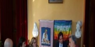 Il sindaco di Messina Renato Accorinti, ha conferito una attestazione