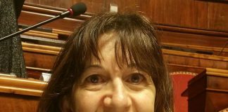 Enza Blundo del Movimento Cinque Stelle, rivolge i suoi auguri di Natale