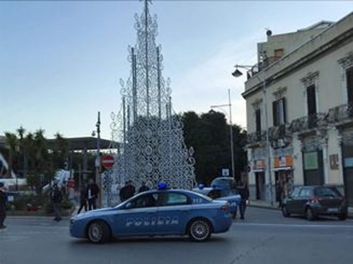 polizia-piazza-cairoli