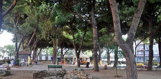 Messina: Nascondeva la droga sotto lo scivolo dei bambini: pusher arrestato dai Carabinieri. villa-quasimodo