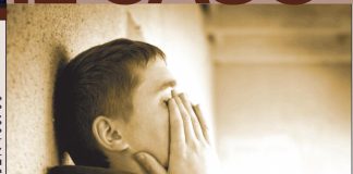 Cambiate avvocato o perdete vostro figlio: “i giudici siamo noi”