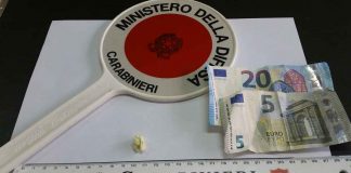 MESSINA: SPACCIA DENTRO L’AUTO – ARRESTATO DAI CARABINIERI PER CESSIONE DI COCAINA. arresto per spaccio