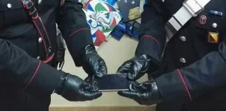 I Carabinieri dell’Aliquota Radiomobile e della Stazione di Santa Lucia del Mela hanno arrestato in flagranza una giovane donna eritrea responsabile di furto del cellulare ad una passante. furto-cellulare