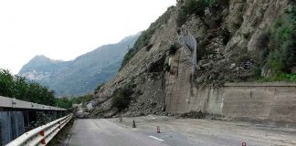 Frana sull’autostrada A18 del 5 Ottobre 2015 Frana-A18-Letojanni