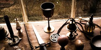 Per Carlo Priolo: “La stregoneria, abita ovunque”