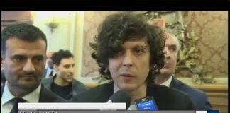 Bari: i rappresentanti istituzionali della città pugliese, consegnano le chiavi, ad Ermal Meta