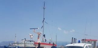 Alla banchina Colapesce di Messina: tenta di rubare, una motonave ancorata