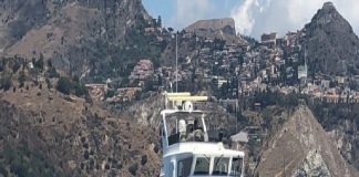 TAORMINA (ME). IMMIGRAZIONE CLANDESTINA: ARRESTATO DAI CARABINIERI UNO “SCAFISTA” RUSSO CARABINIERI ACQUA TAORMINA