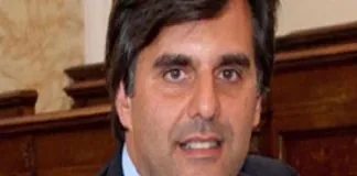 Il rettore dell’Università di Messina, prof. Salvatore Cuzzocrea felice per la promozione del Cus UniMe