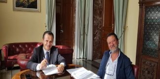 Cateno De Luca, lavora senza sosta