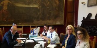 La Giunta municipale di Messina, rappresentata dal sindaco De Luca, ha incontrato il dirigente del Dipartimento Politiche Sociali