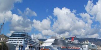 Porto di Messina: i ragazzi di “Casa Ahmed”, hanno accolto i crocieristi