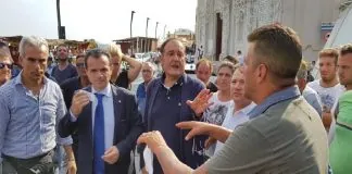 Blitz del sindaco di Messina Cateno De Luca, a Torre Faro