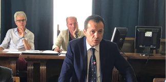 Stasera l’esito del consiglio comunale sarà decisivo per le dimissioni del sindaco De Luca De Luca