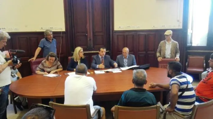 Riunione Abusivi