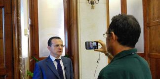 L’opinione del sindaco di Messina Cateno De Luca, sul pagamento della Mensa scolastica anche per gli esenti