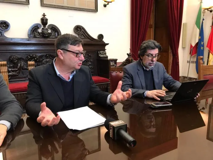 assessori-cuzzola-e-signorino-bilancio-comune-messina