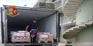L’Operazione “Tavole sicure”, della Polizia di Stato, avviata per il sequestro di grandi quantità di cibo non idoneo al consumo
