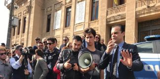 Il sindaco di Messina Cateno De Luca, ha rassicurato gli studenti dei Licei La Farina – Basile